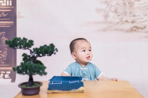 玉树宝宝不长肉要换奶粉吗 玉树宝宝不长肉要换奶粉吗